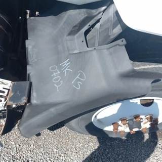 Mack Vision CXN613 Fender Extension for a 2005 Mack CXN613