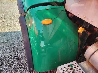 Peterbilt 367 Left Fender Extension