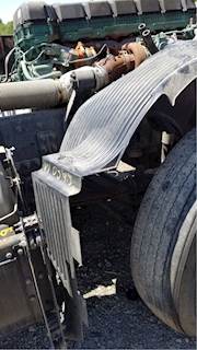 Volvo VNL Right Fender Extension