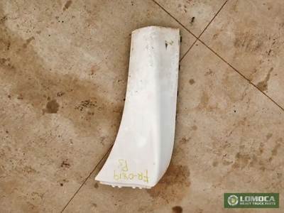 Freightliner Cascadia Right Fender