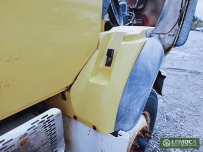 International 7600 Right Fender