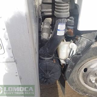 Isuzu NQR Right Fender