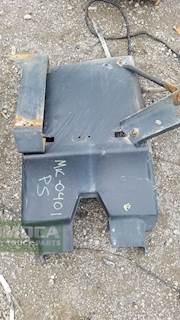 Mack CH613 Right Fender