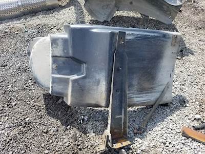 Mack CL713 Right Fender