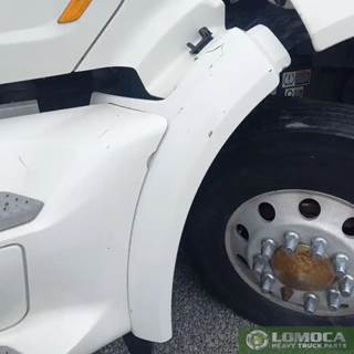 Peterbilt 579 Fender