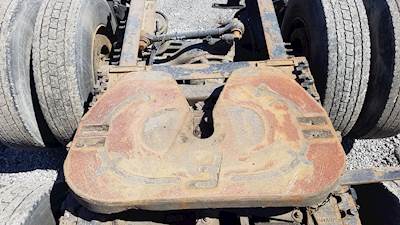 Fontaine AIR SLIDE Fifth Wheel for a 2008 Volvo VNL