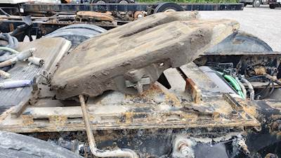 Fontaine AIR SLIDE Fifth Wheel for a 2014 Freightliner Cascadia 125