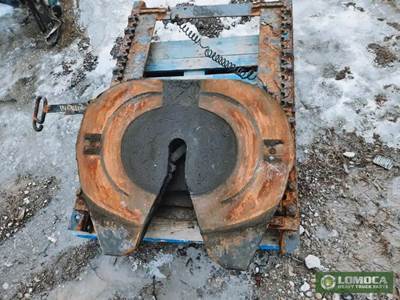 Jost AIR SLIDE Fifth Wheel for a 2006 International 9400I