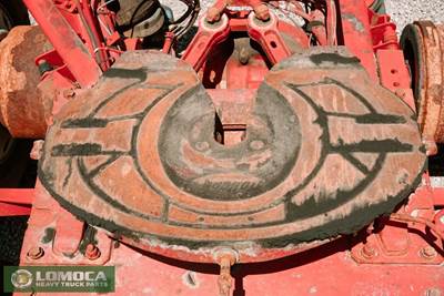 Holland AIR SLIDE Fifth Wheel for a 2018 Kenworth W900