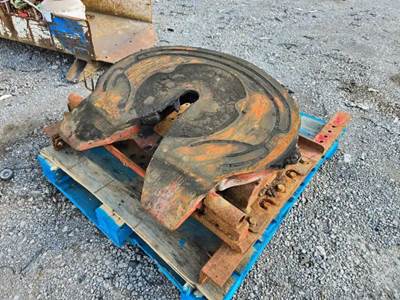 Holland STATIONARY Fifth Wheel for a 2012 Western Star 4900 FA