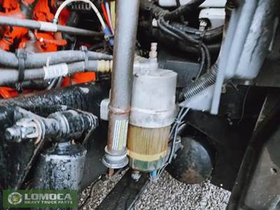 Cummins ISX Fuel / Water Separator for a 2016 Peterbilt 579