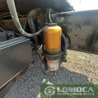 Hino J08 Fuel / Water Separator for a 2005 Hino 308