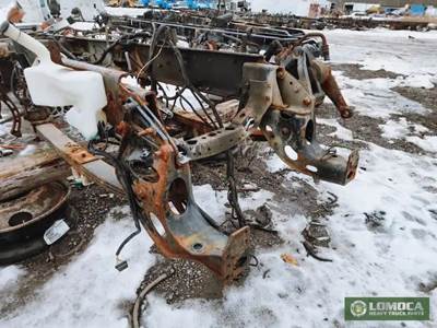 International LT625 Frame Horn