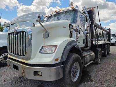 International HX620 Tandem Front Steering Cutoff