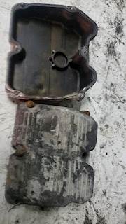 Caterpillar C15 Front Engine Cover for a 2004 Kenworth T800