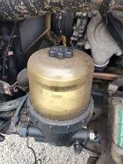 Detroit DD13 Fuel / Water Separator for a 2018 Freightliner Cascadia 113