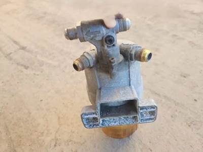 Paccar MX-13 Fuel / Water Separator for a 2016 Peterbilt 579