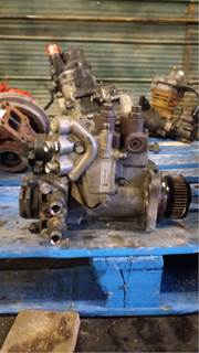 Detroit DD15 Fuel Gear Pump for a 2013 Freightliner Cascadia 125
