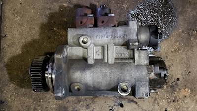 Detroit DD15 for a 2013 Freightliner Cascadia 125