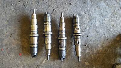 Cummins ISB Fuel Injector for a 2008 Freightliner M-2