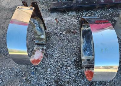 Kenworth T800 Fuel Tank Strap / Bracket