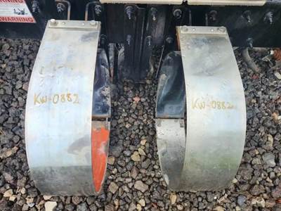 Kenworth T880 Fuel Tank Strap / Bracket