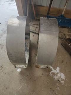 Peterbilt 388 Fuel Tank Strap / Bracket