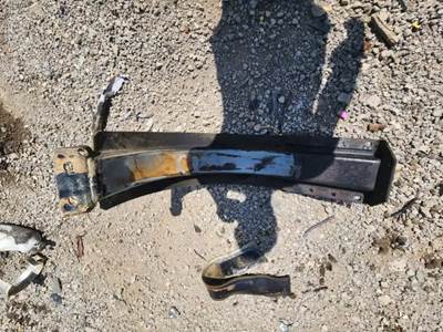 Western Star 4900SA Fuel Tank Strap / Bracket for a 2018 Western Star 4900 SA