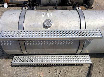 International 9200i Fuel Tank Strap / Bracket