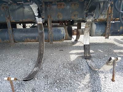 Peterbilt 387 Fuel Tank Strap / Bracket