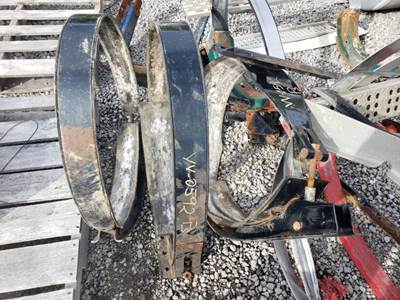 Volvo VNL Fuel Tank Strap / Bracket