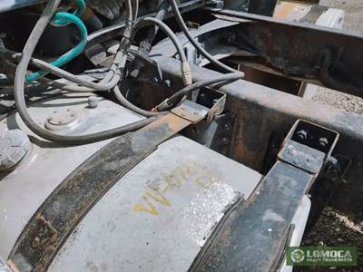 Volvo VNL Fuel Tank Strap / Bracket