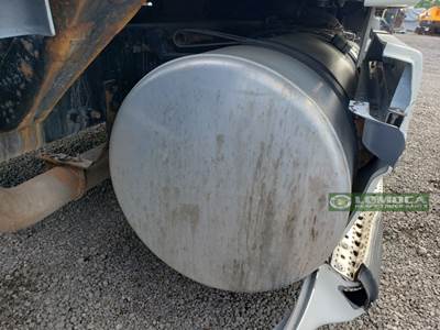 Freightliner Cascadia 125 Left Fuel Tank