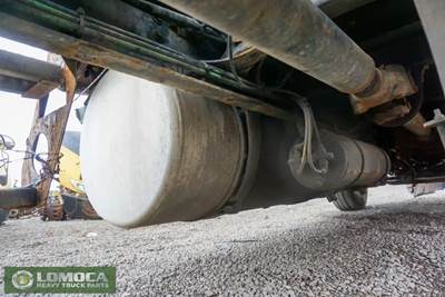 Freightliner Cascadia 125 Left Fuel Tank