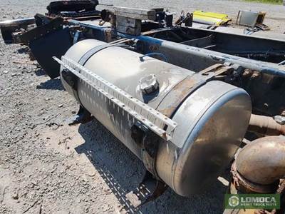 Freightliner Cascadia 125 Right Fuel Tank