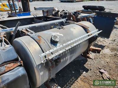 Freightliner Cascadia 125 Left Fuel Tank