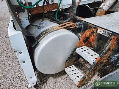 Freightliner Cascadia 126 Left Fuel Tank