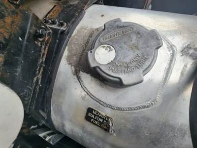 Freightliner Cascadia 126 Left Fuel Tank