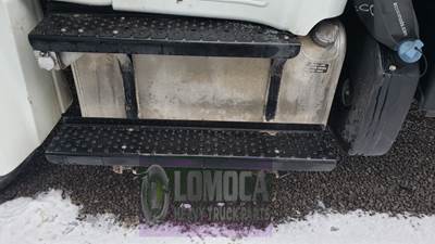 Freightliner M2 106 Left Fuel Tank