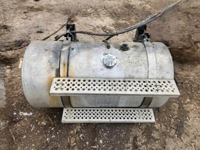 International Paystar 5900i Right Fuel Tank