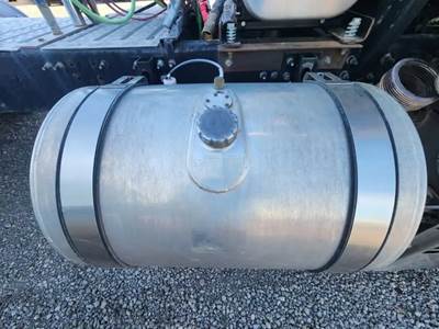 Mack Pinnacle CXU613 Right Fuel Tank for a 2018 Mack CXU613