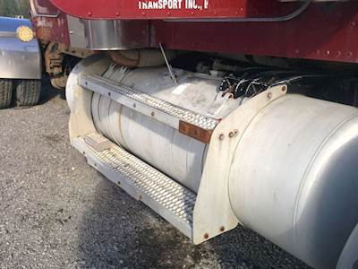 Peterbilt 378 Right Fuel Tank