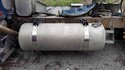 Peterbilt 378 Left Fuel Tank