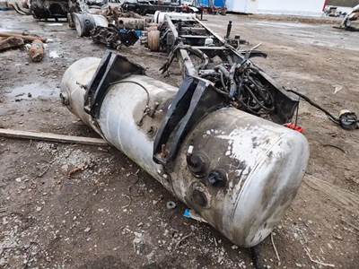 Peterbilt 389 Right Fuel Tank