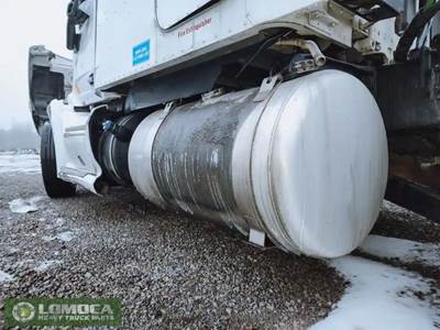 Peterbilt 579 Left Fuel Tank