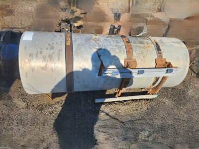 Volvo VNL Right Fuel Tank