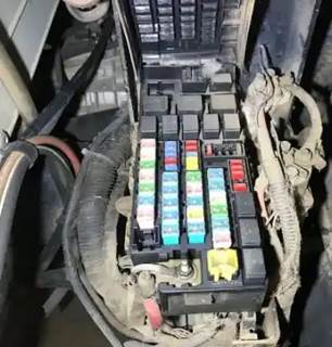 International CF600 Fuse Box