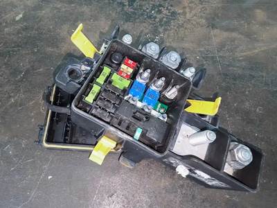 International HX620 Fuse Box