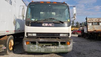 GMC T8500 Grille