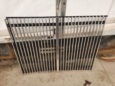 Western Star 4900FA Grille